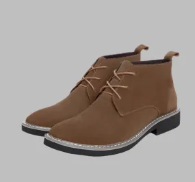 Elegant leather chukka boots for men, durable ankle boots